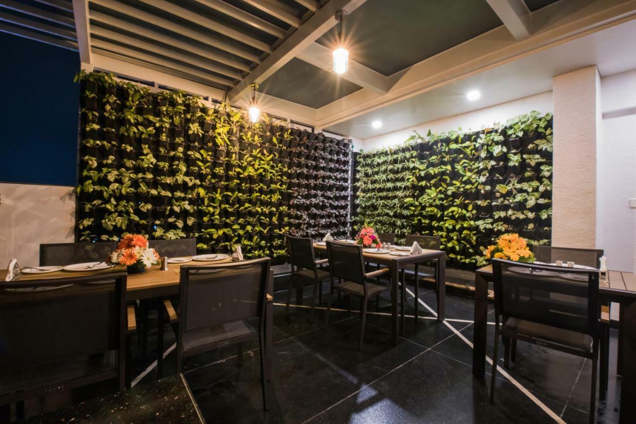 Gavishreeresidency Hotel Bangalore Buitenkant foto